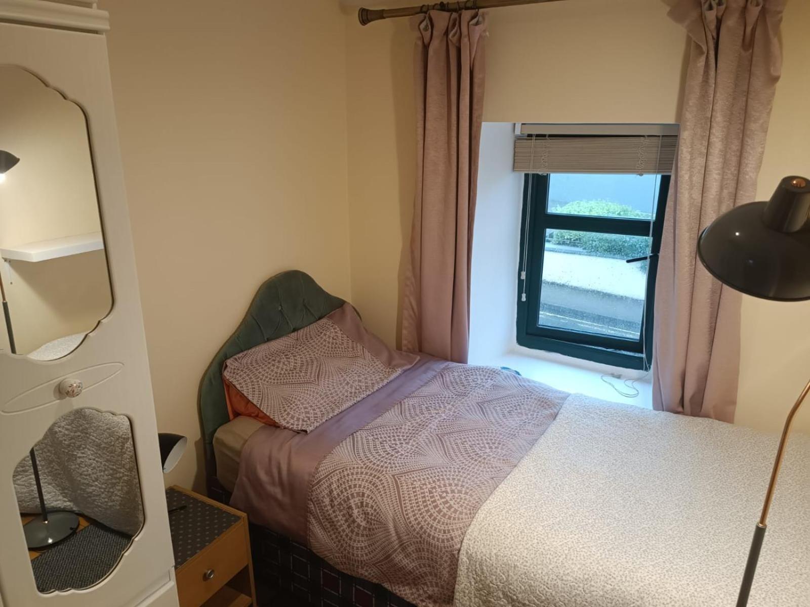Bernie'S Place Castlebar Kamer foto