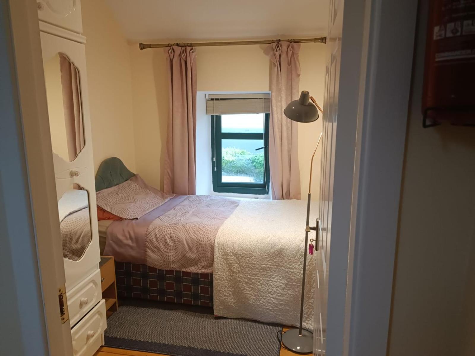 Bernie'S Place Castlebar Kamer foto