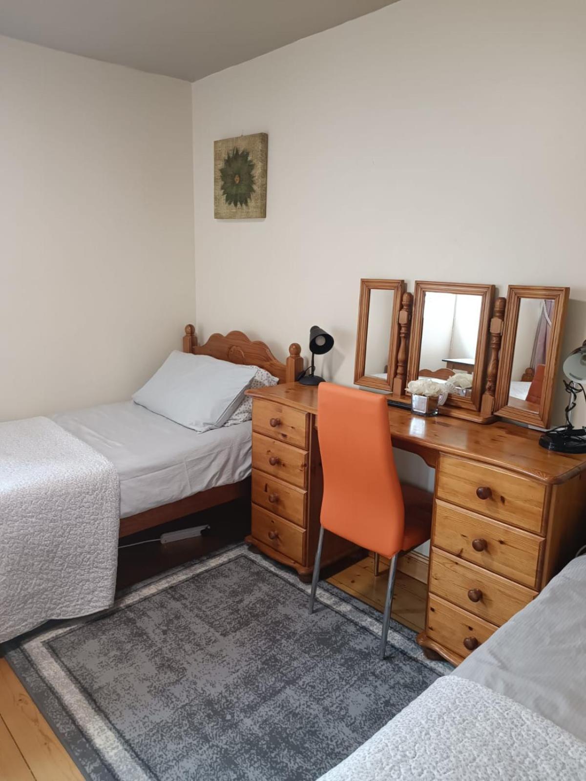 Bernie'S Place Castlebar Kamer foto