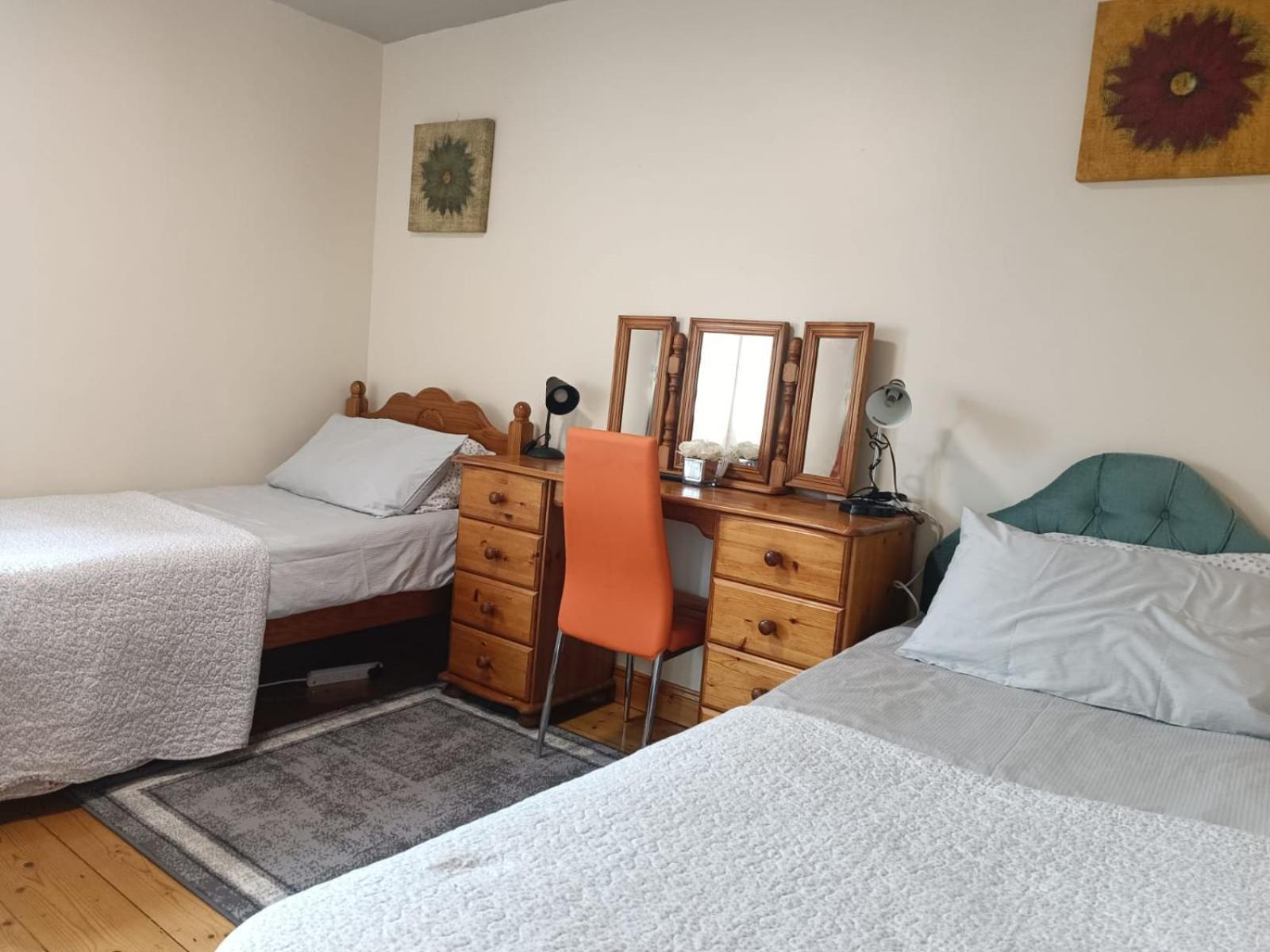 Bernie'S Place Castlebar Kamer foto